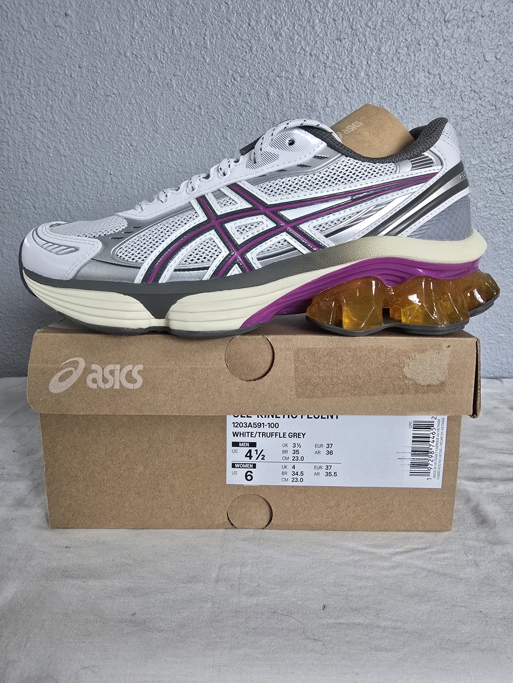 ASICS Gel-Kinetic Fluent White/Truffle Grey Running Sneakers